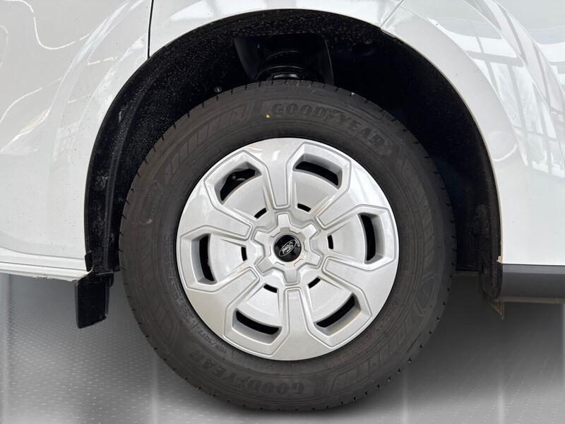 heti ajoon Ford Transit Custom