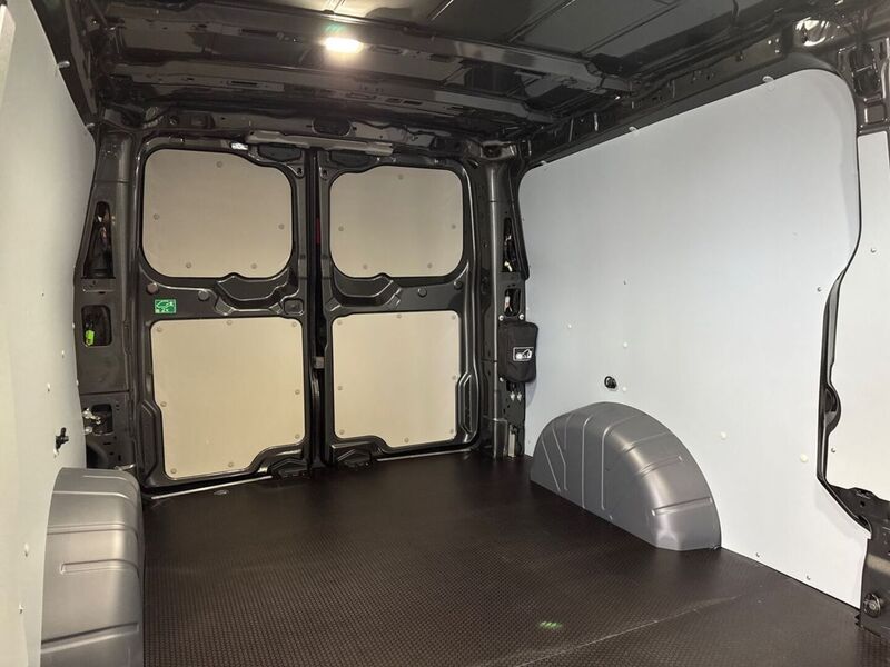 heti ajoon Ford Transit Custom