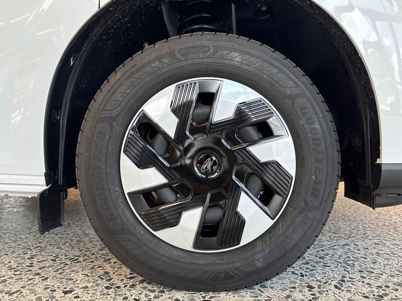 heti ajoon Ford Transit Custom