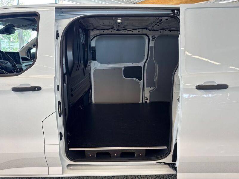 heti ajoon Ford Transit Custom