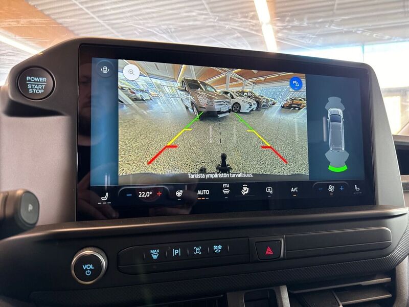 heti ajoon Ford Transit Custom