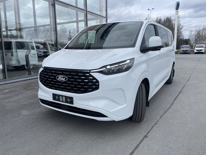 heti ajoon Ford Tourneo Custom