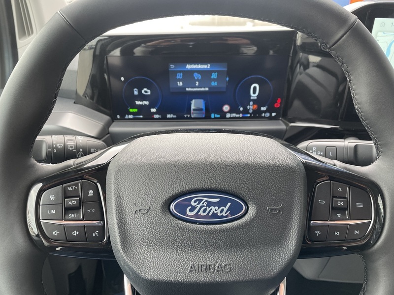 heti ajoon Ford Tourneo Custom