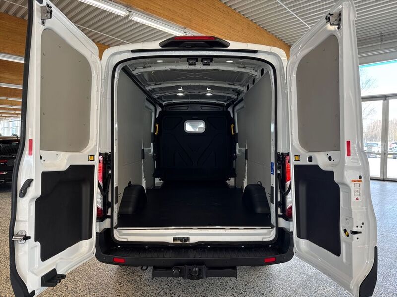 heti ajoon Ford Transit