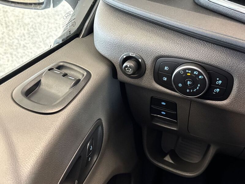 heti ajoon Ford Transit