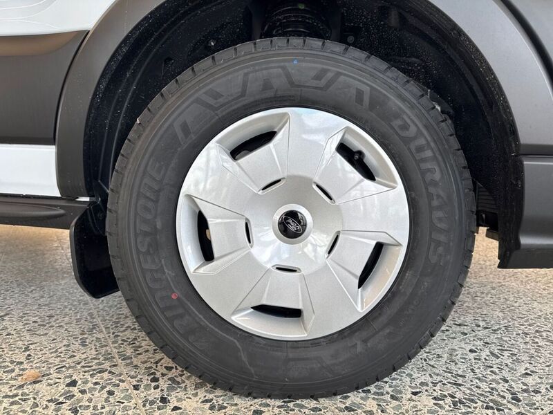 heti ajoon Ford Transit
