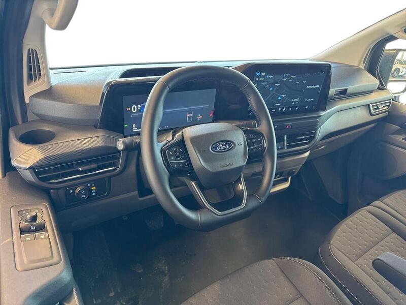 heti ajoon Ford Transit Custom