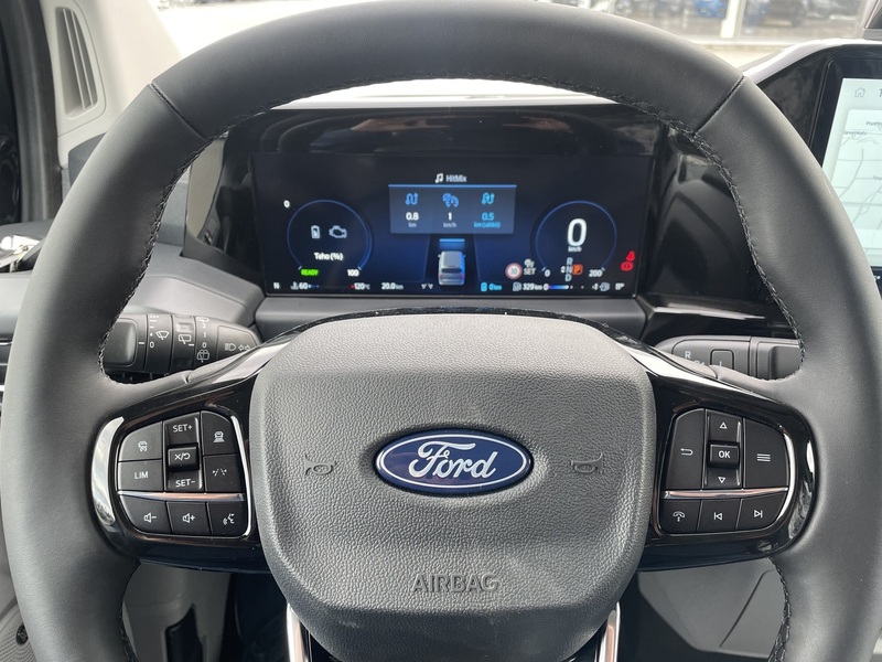 heti ajoon Ford Tourneo Custom