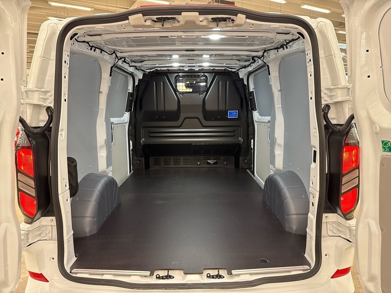 heti ajoon Ford Transit Custom