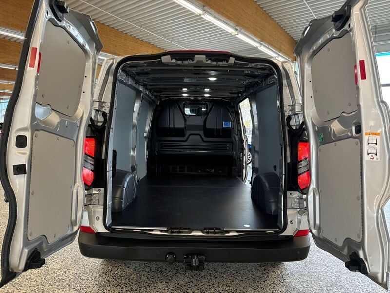 heti ajoon Ford Transit Custom
