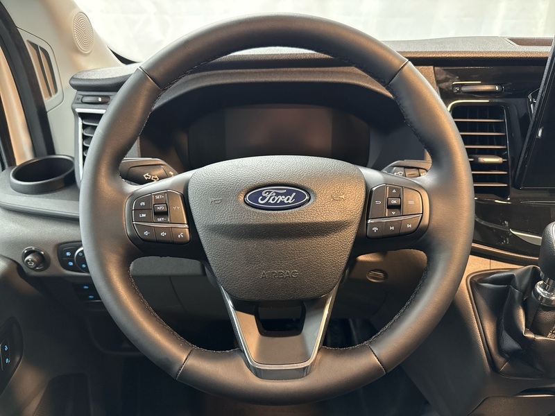 heti ajoon Ford Transit