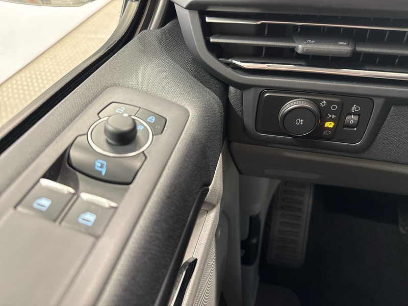 heti ajoon Ford Tourneo Custom