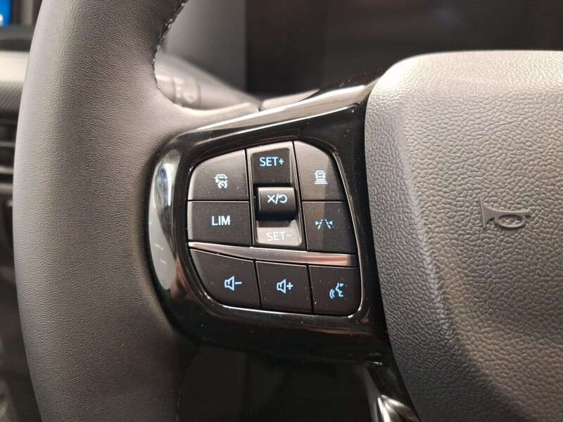 heti ajoon Ford Transit Custom