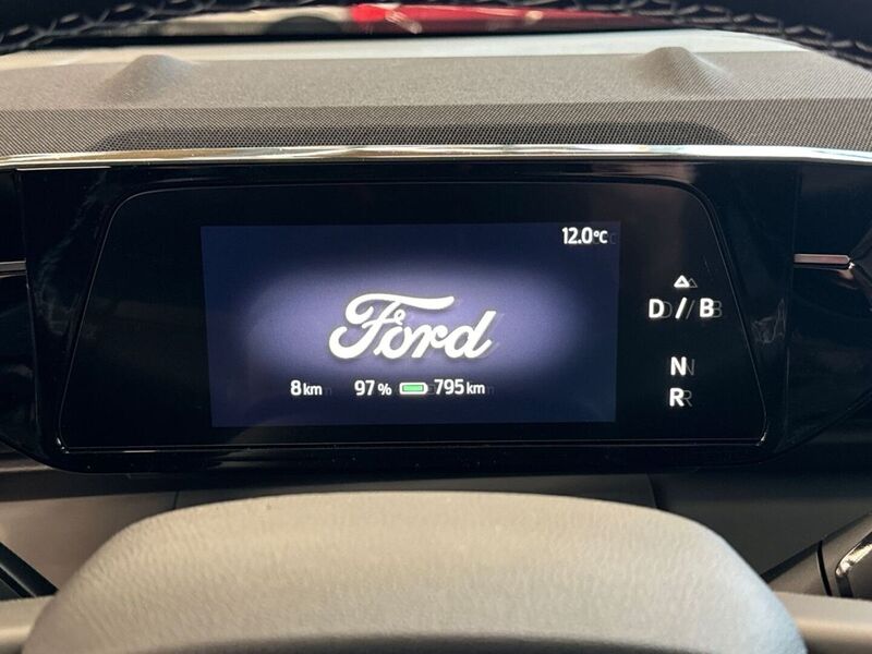 AWD Extended Range 79 kWh 340 hv Capri - KIINTEÄ 0,99% KORKO + KULUT - Uusi Capri nopeaan toimitukse heti ajoon Ford Capri