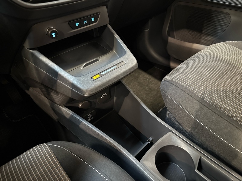 heti ajoon Ford Tourneo Courier