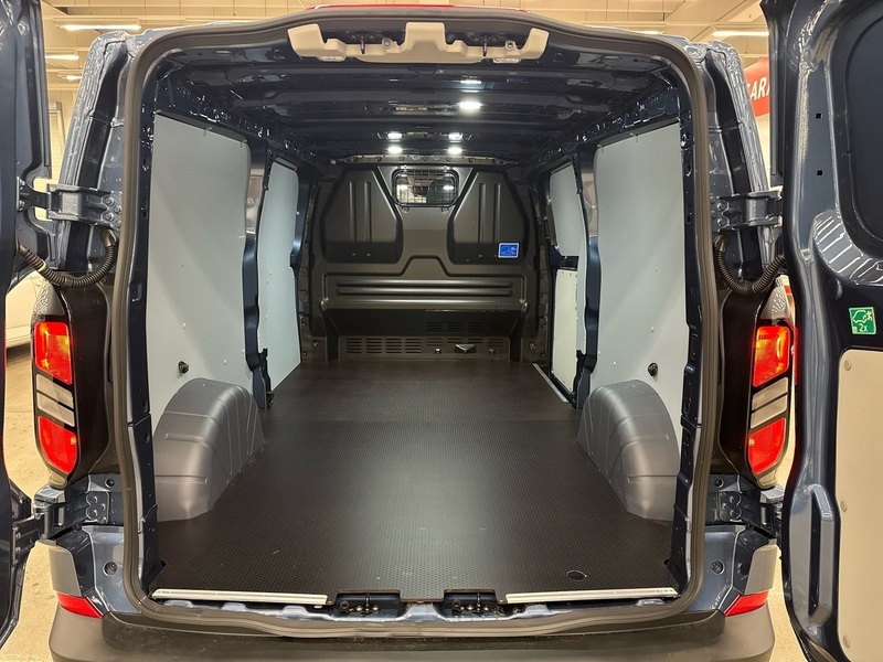 heti ajoon Ford Transit Custom