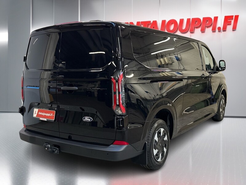 heti ajoon Ford Transit Custom
