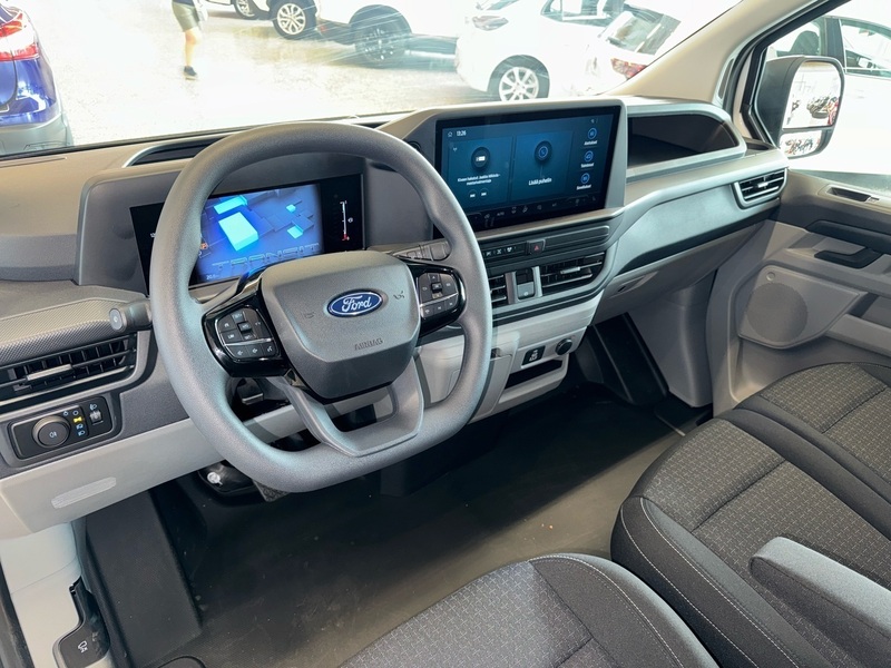 heti ajoon Ford Transit Custom