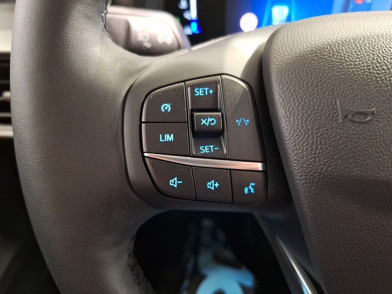 heti ajoon Ford Transit Courier