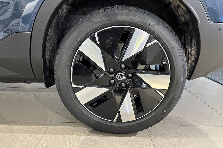 heti ajoon Volvo EC40