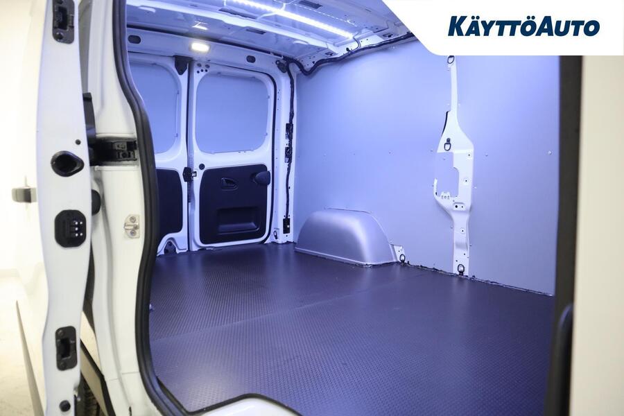 heti ajoon Nissan Primastar