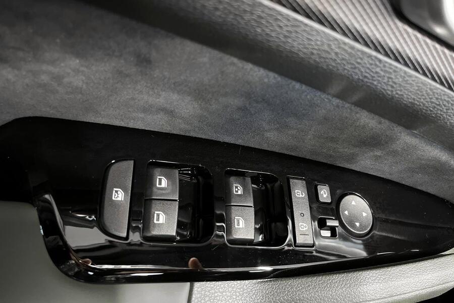1,6 T-GDI AWD Plug-in Hybrid Edition AT 245hv *** Rahoituskorko 0,99 % heti ajoon Kia Sportage