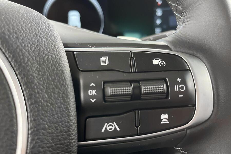 1,6 T-GDI AWD Plug-in Hybrid Edition AT 245hv *** Rahoituskorko 0,99 % heti ajoon Kia Sportage