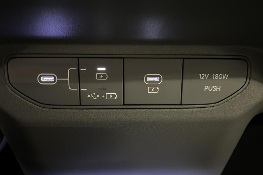 Earth FWD 58,3kWh 204hv V2L *** Rahoituskorko 0,99 % heti ajoon Kia EV3