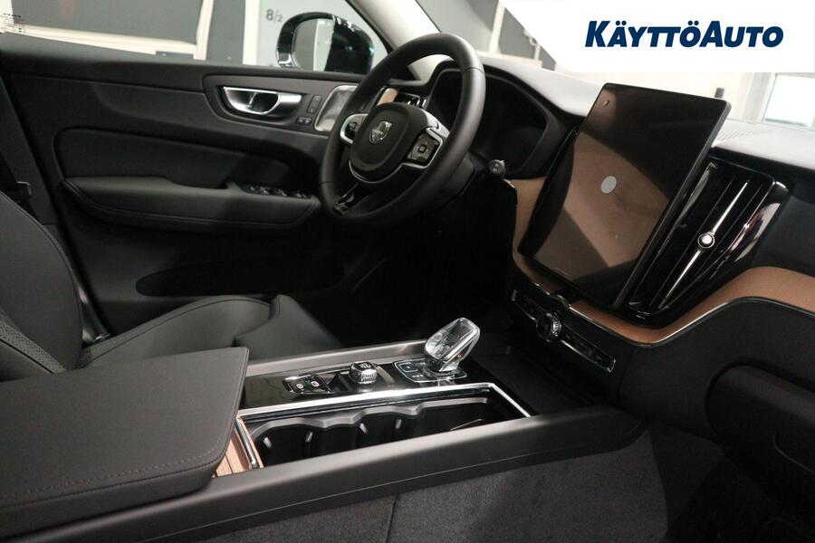 T6 AWD Long Range Plus Dark heti ajoon Volvo XC60