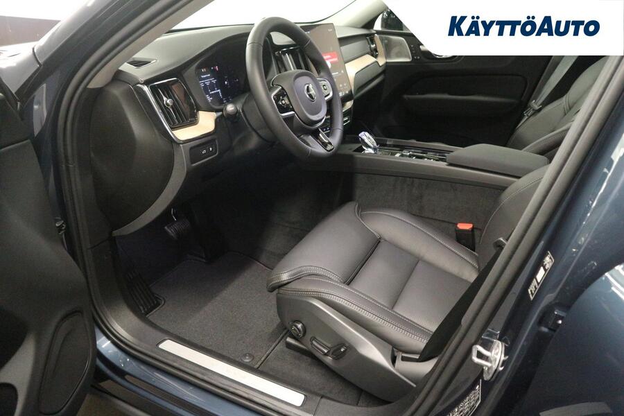 T8 AWD Long Range High Performance Ultra Dark heti ajoon Volvo XC60