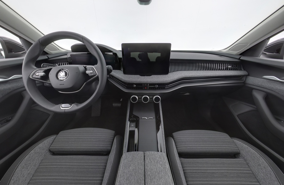 1.5 TSI eTEC Selection DSG Autom. **Etusi 6400€** heti ajoon Skoda Superb