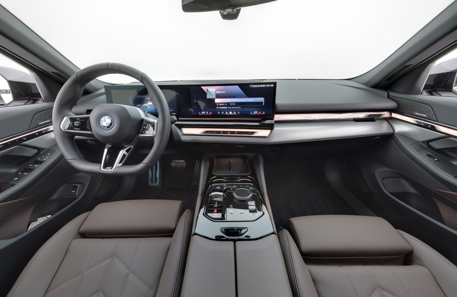 heti ajoon BMW i5