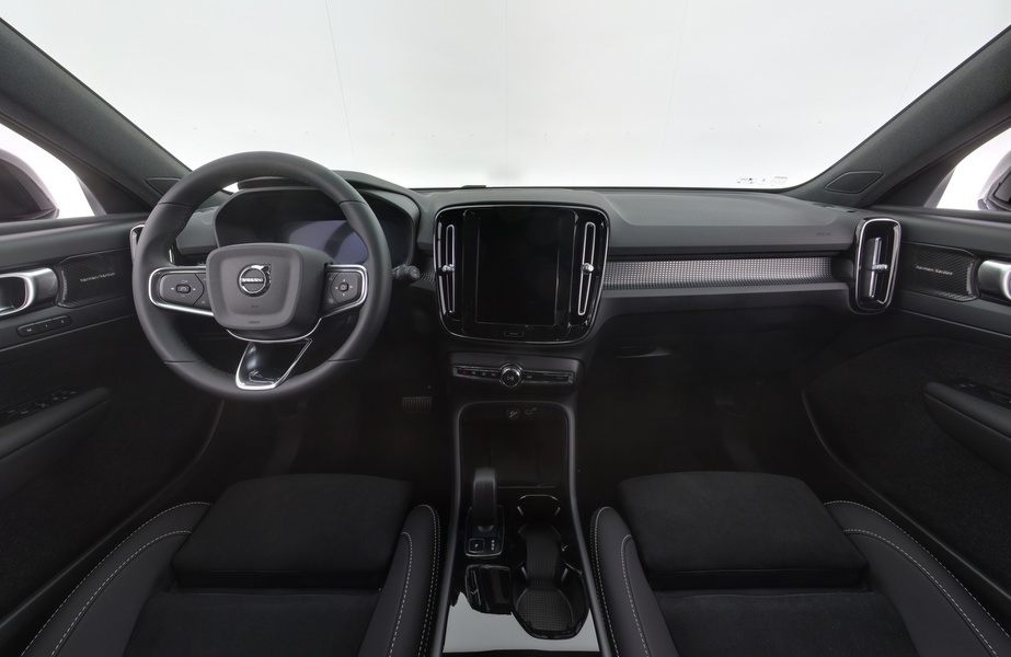 heti ajoon Volvo EX40