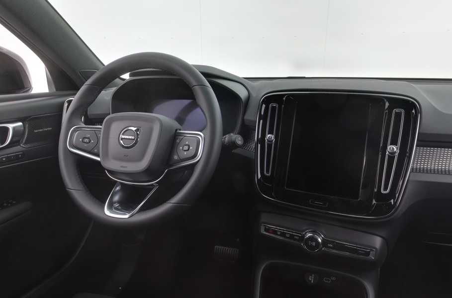 heti ajoon Volvo EX40