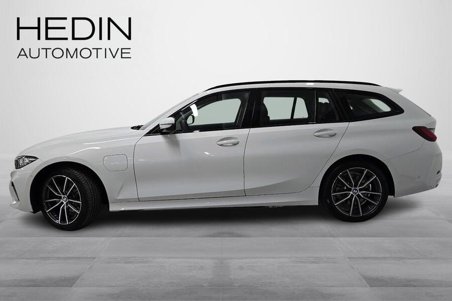 G21 Touring 330e xDrive A Business Edition | *ERIKOISERÄ* Etusi jopa 11 000 €! *** Tähän autoon talv heti ajoon BMW 330