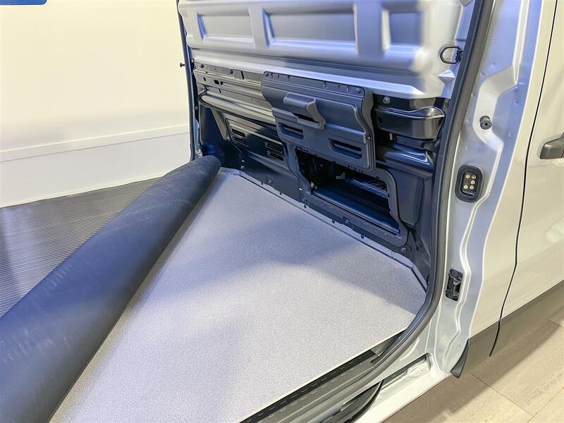 heti ajoon Nissan Primastar