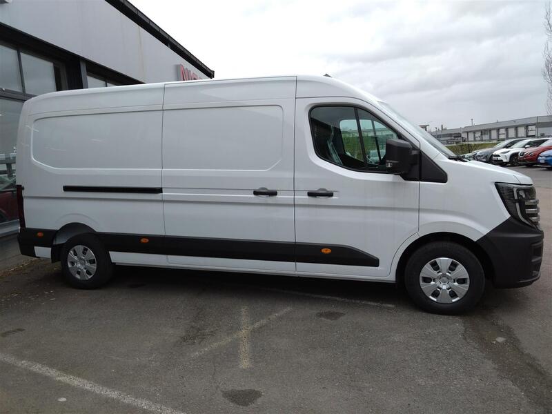 heti ajoon Nissan Interstar