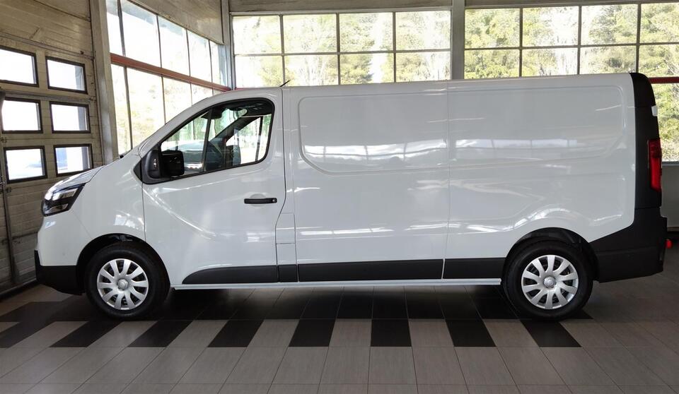 heti ajoon Nissan Primastar