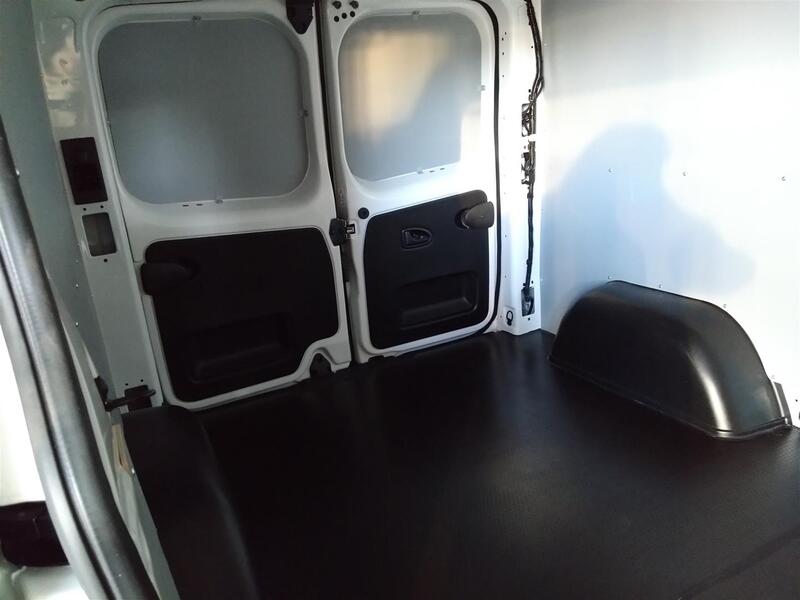 heti ajoon Nissan Primastar