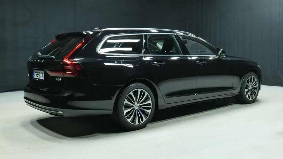 heti ajoon Volvo V90