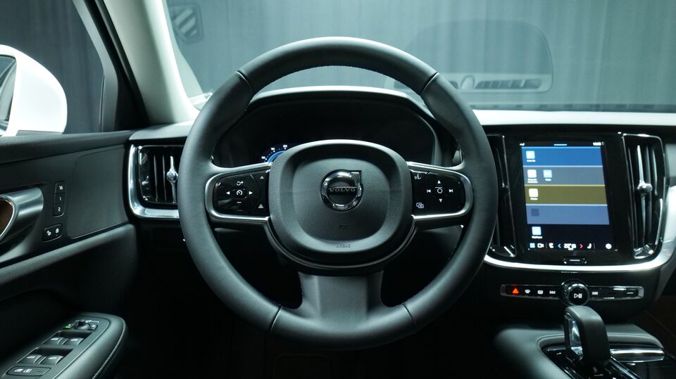 T8 AWD Long Range High Performance Plus Bright aut. | Rahoitus 0,99 % + kulut heti ajoon Volvo S60