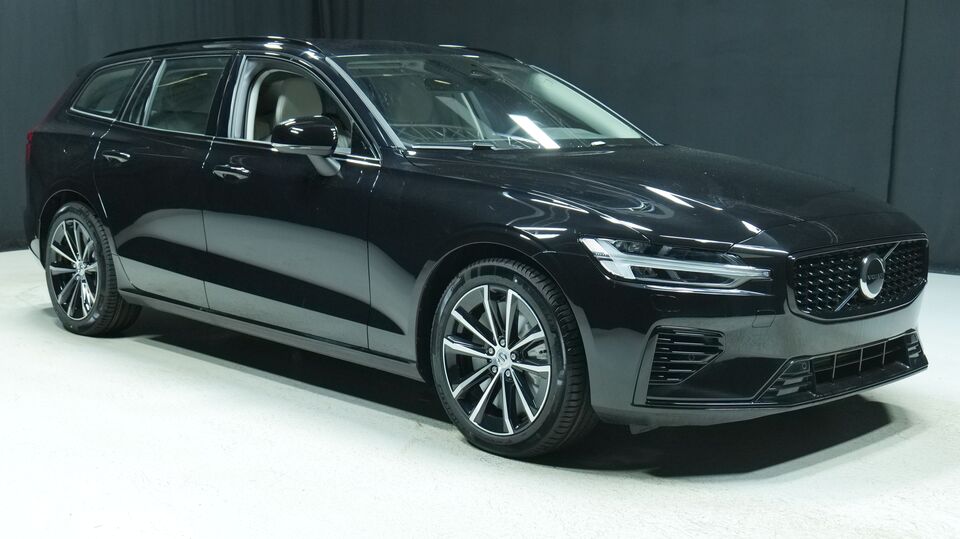 T8 AWD Long Range High Performance Plus Dark aut | Rahoitus 0,99 % + kulut heti ajoon Volvo V60