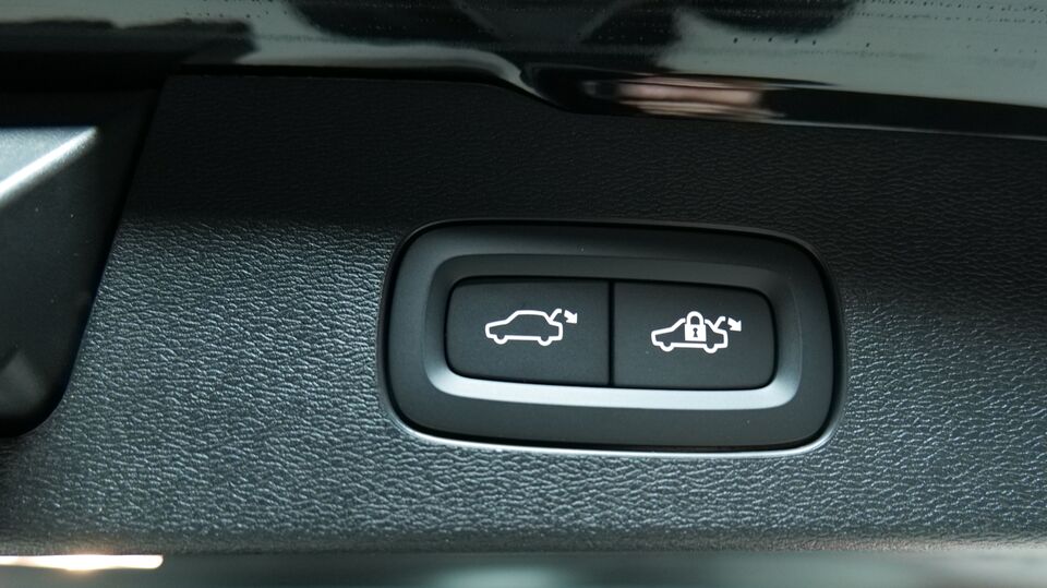 T8 AWD Long Range High Performance Plus Dark aut | Rahoitus 0,99 % + kulut heti ajoon Volvo V60