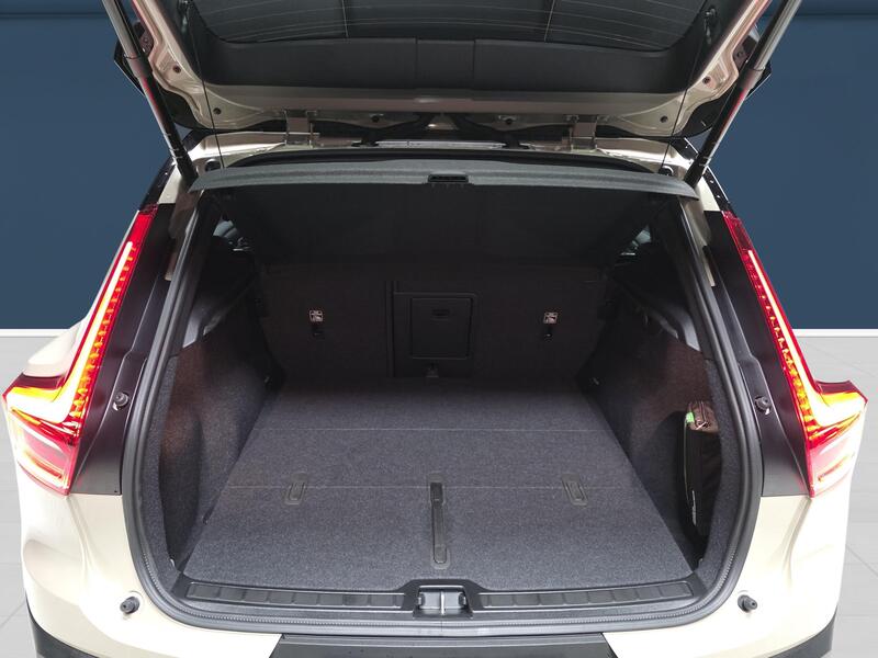 heti ajoon Volvo EX40