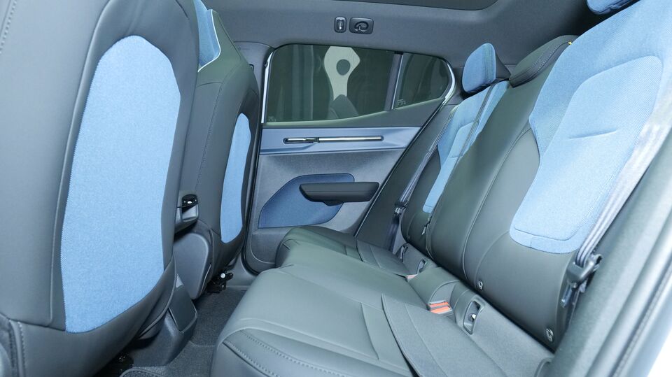 heti ajoon Volvo EX30 Cross Country