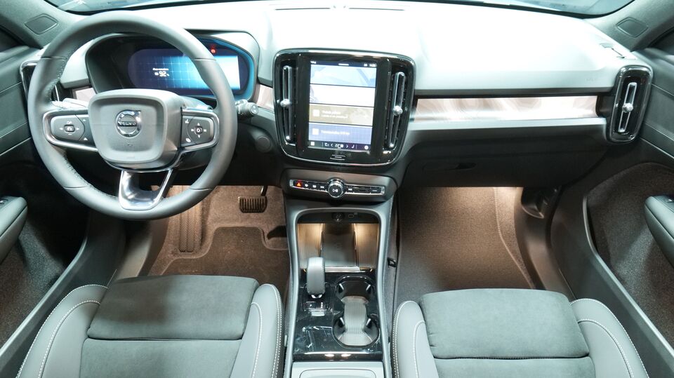 heti ajoon Volvo EX40