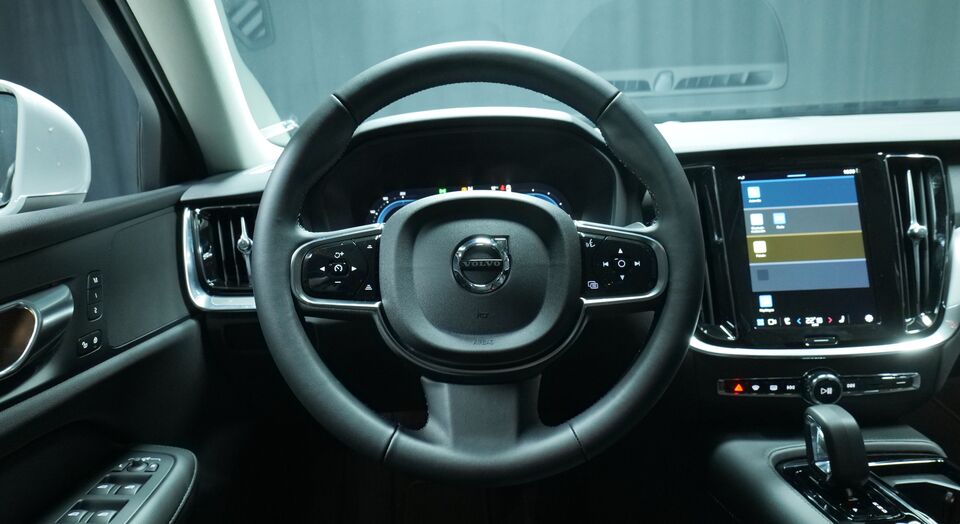 T8 AWD Long Range High Performance Plus Bright aut. | Rahoitus 0,99 % + kulut heti ajoon Volvo S60