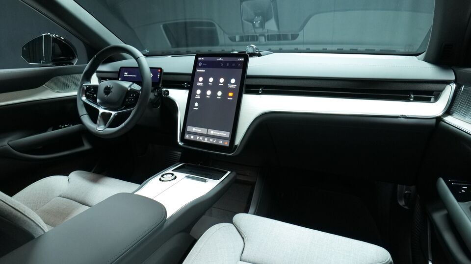 heti ajoon Volvo EX90