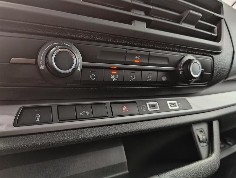 BlueHDi 145 EAT8-automaatti XL *** VAIHTARI-FESTARI: kysy tähän autoon rahoitustarjous! heti ajoon Peugeot Expert