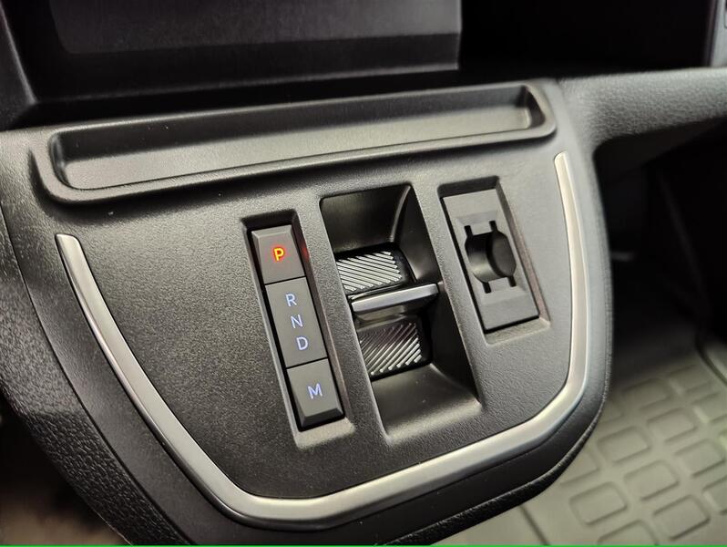 BlueHDi 145 EAT8-automaatti XL *** VAIHTARI-FESTARI: kysy tähän autoon rahoitustarjous! heti ajoon Peugeot Expert